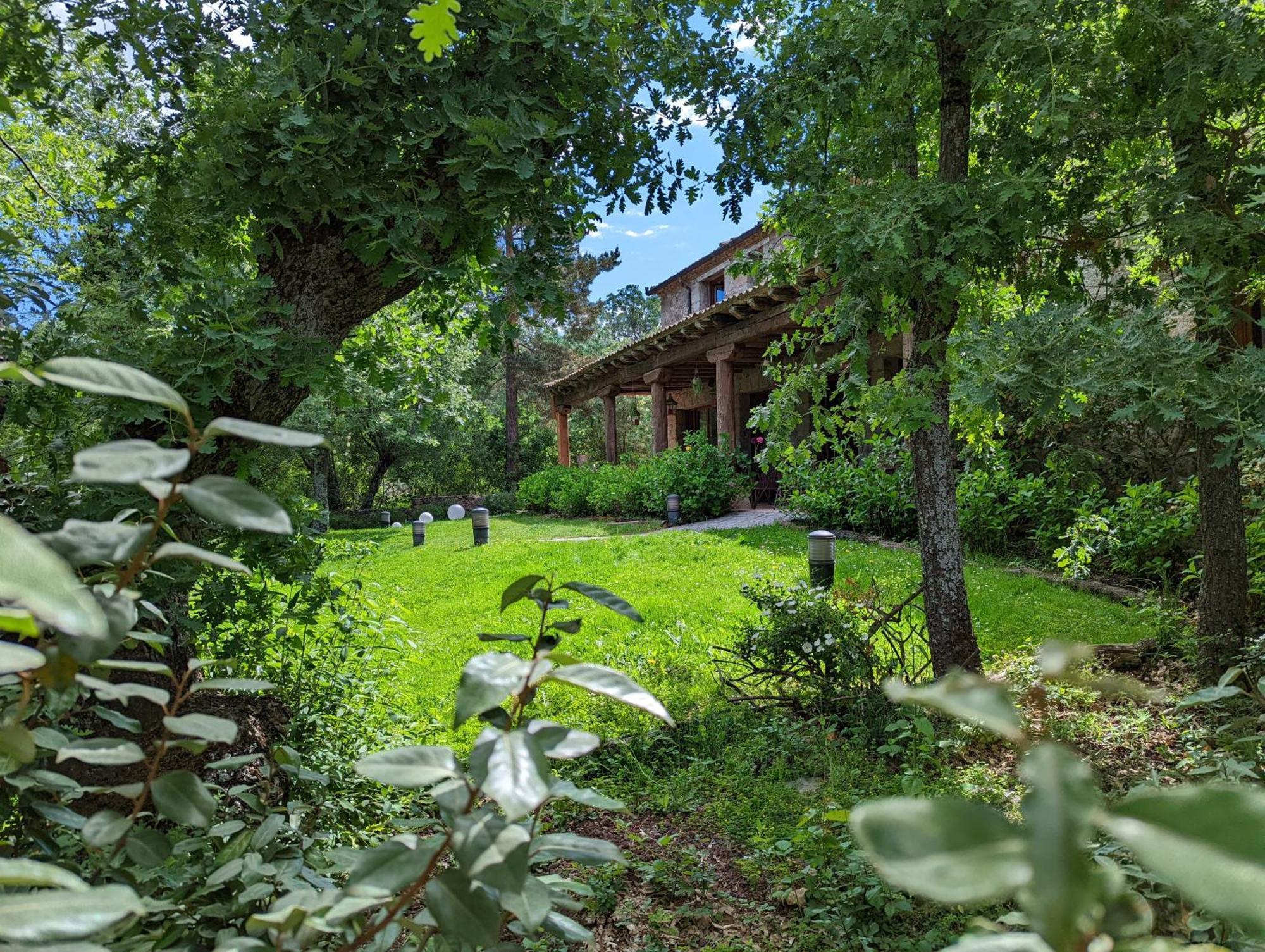 Posada Restaurante Fuenteplateada Кольядо-Эрмосо Экстерьер фото